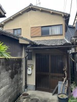 土地約４３．２６坪　京阪墨染駅徒歩５分
増築未登記部分有（箇所面積不明）
