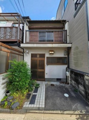 ☆2沿線以上利用可
☆再建築可
☆収益物件としてもおすすめ