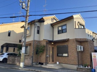 ☆駐車１台可
☆全居室６帖以上
☆屋根裏収納あり