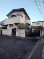 母屋鉄骨造２階建て
離れ付きの物件　２面バルコニー
住宅ローン　月額返済例　約3.0万円
（金利0.8%　借り入れ50年　借入元本1,480万円　利息合計約320万円