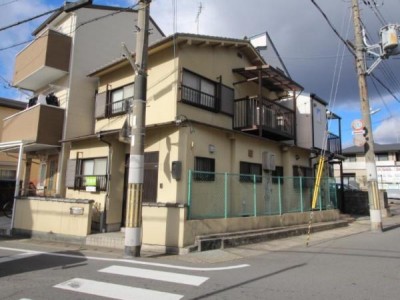 ☆南東角地
☆2沿線以上利用可
☆スーパー徒歩10分以内