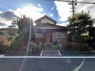 整形地！建築条件なし土地！閑静な住宅地！解体相談！
