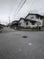 建築条件無し　売り土地
買物・外食施設が生活圏にそろう、暮らし便利な大薮町エリア
