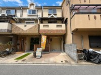 ☆南向き
☆二面バルコニー
☆全居室６帖以上
☆複数沿線利用可